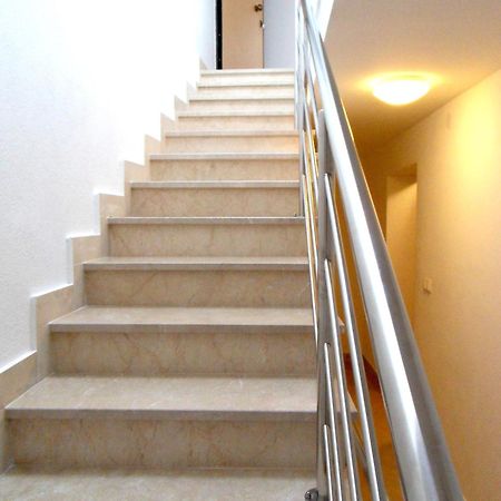 Apartments Petricevic 2 Selce Exterior photo